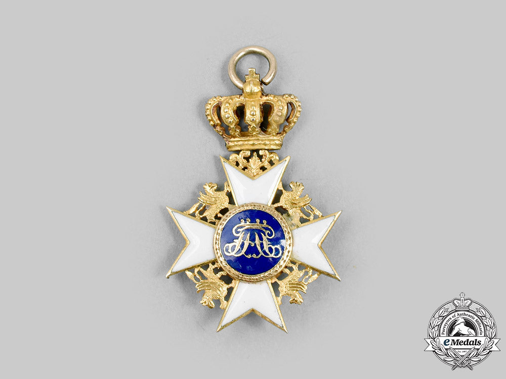 mecklenburg-_schwerin._an_order_of_the_wendish_crown,_miniature_cross_in_gold,_c.1900_c2020_144_mnc7005