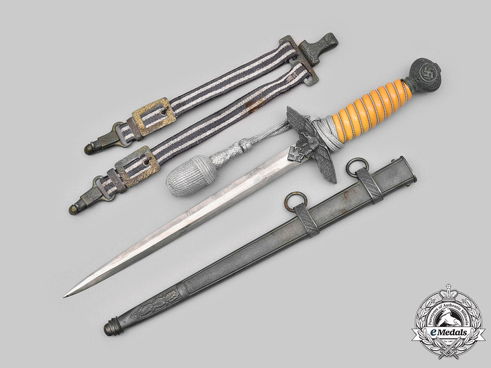 germany,_luftwaffe._an_officer's_dagger_with_general’s_hanger,_by_lauterjung&_co._c2020_146_mnc8422