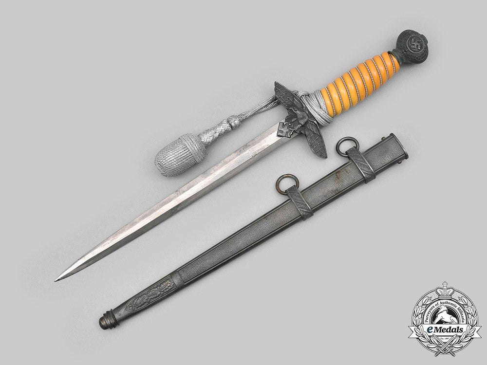 germany,_luftwaffe._an_officer's_dagger_with_general’s_hanger,_by_lauterjung&_co._c2020_147_mnc8424