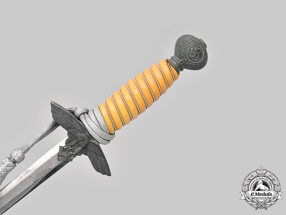germany,_luftwaffe._an_officer's_dagger_with_general’s_hanger,_by_lauterjung&_co._c2020_151_mnc8433