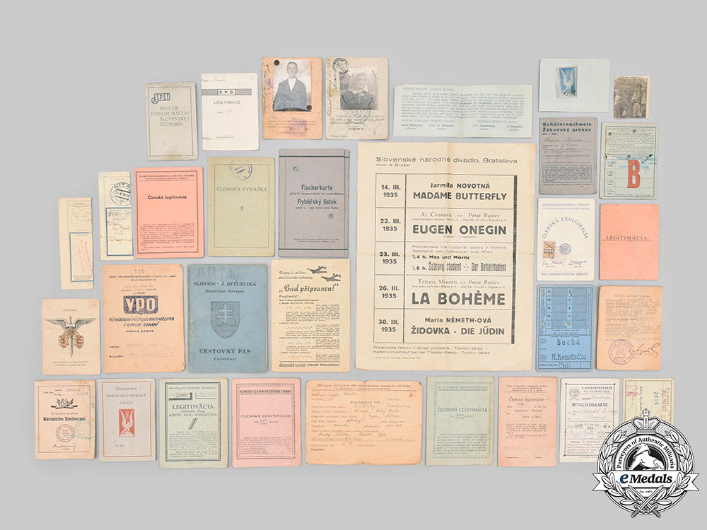 czechoslovakia,_i_republic._a_mixed_lot_of_leaflets_and_identity_documents_c2020_154_mnc1468