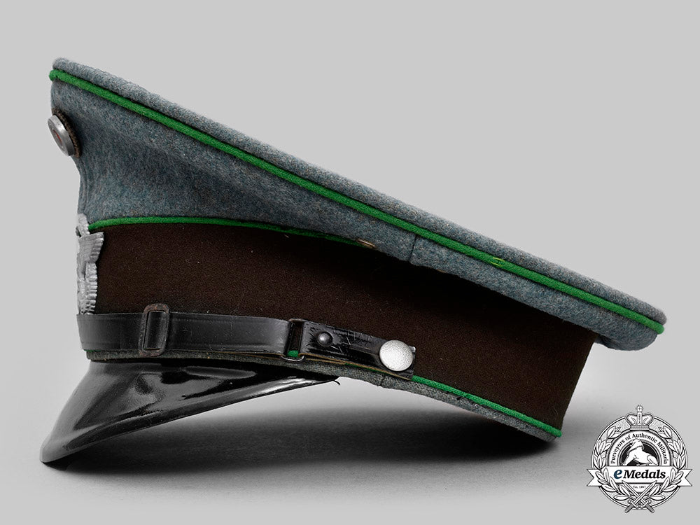 germany,_schutzpolizei._an_em/_nco’s_visor_cap,_by_carl_isken_c2020_154_mnc7977
