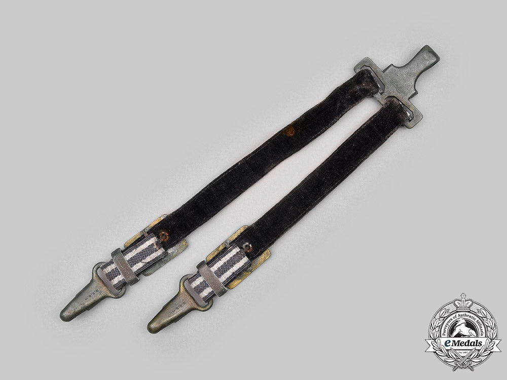 germany,_luftwaffe._an_officer's_dagger_with_general’s_hanger,_by_lauterjung&_co._c2020_155_mnc8439