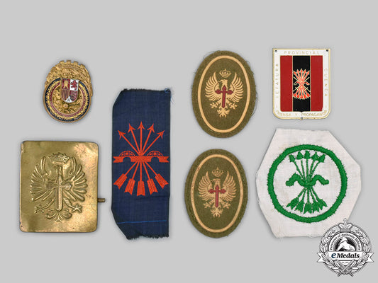 spain,_francoist_era._a_lot_of_eight_insignia_c2020_159_mnc3292