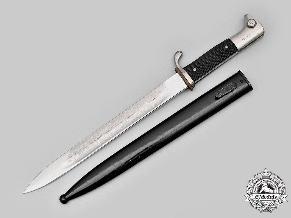 germany,_heer._an_nco/_officer’s_etched_dress_bayonet,_by_carl_eickhorn_c2020_162_mnc5140_1_1