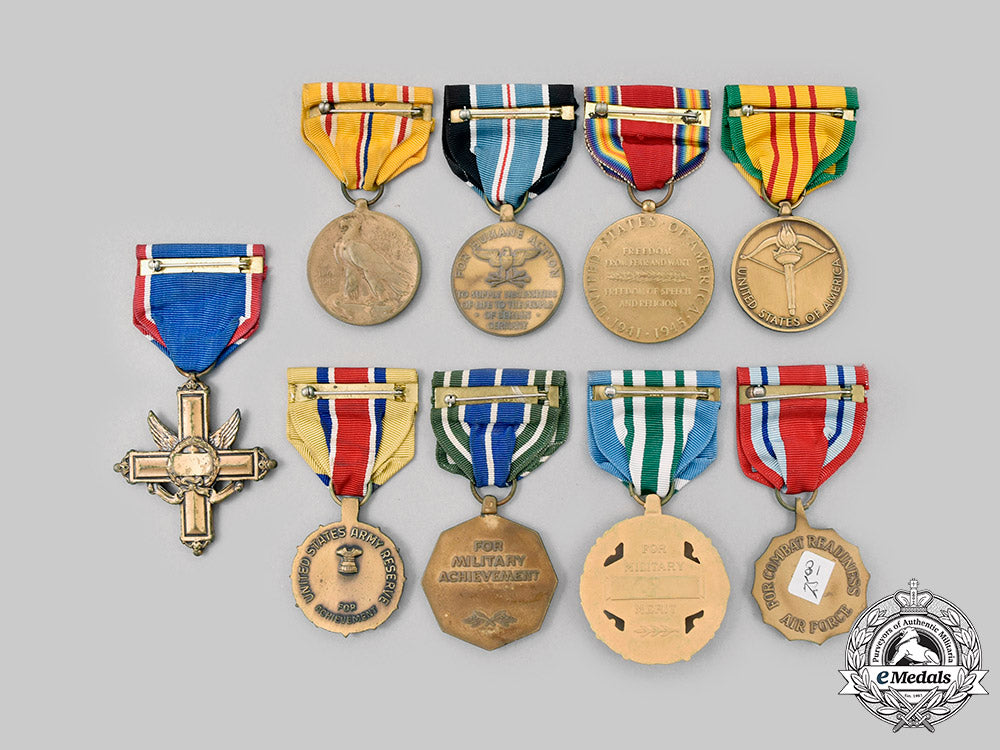 united_states._a_lot_of_nine_medals_c2020_163_mnc8803_1