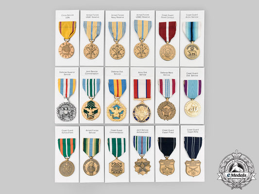 united_states._a_lot_of_eighteen_medals_c2020_174_mnc8828_1