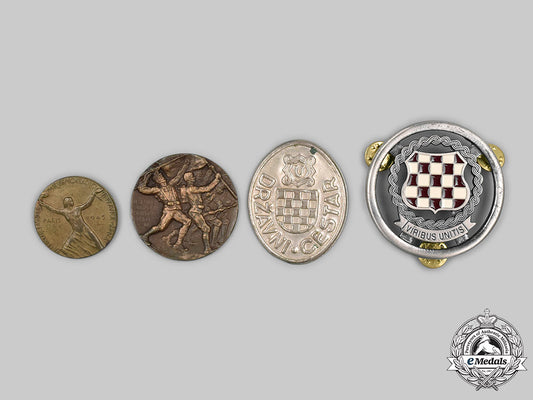 croatia,_independent_state&_republic._a_lot_of_four_badges_and_insignia_c2020_181_mnc3336