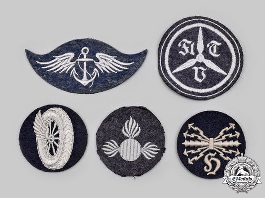 germany,_luftwaffe._a_lot_of_uniform_trade_insignia_c2020_193_mnc2168