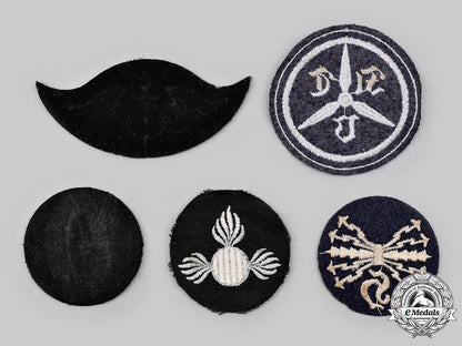 germany,_luftwaffe._a_lot_of_uniform_trade_insignia_c2020_194_mnc2171