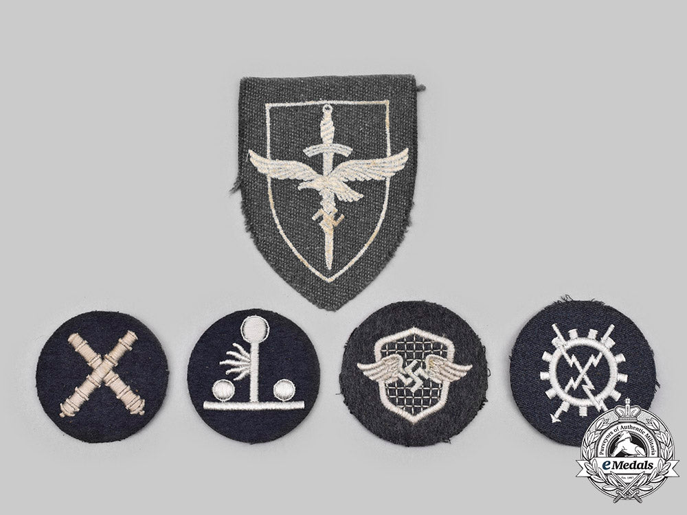germany,_luftwaffe._a_lot_of_uniform_trade_insignia_c2020_198_mnc2181