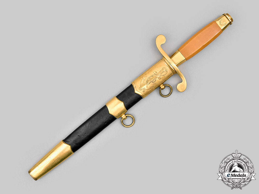 russia,_soviet_union._a_soviet_navy_officer’s_dirk_with_hanger,_c.1954_c2020_201_mnc1245