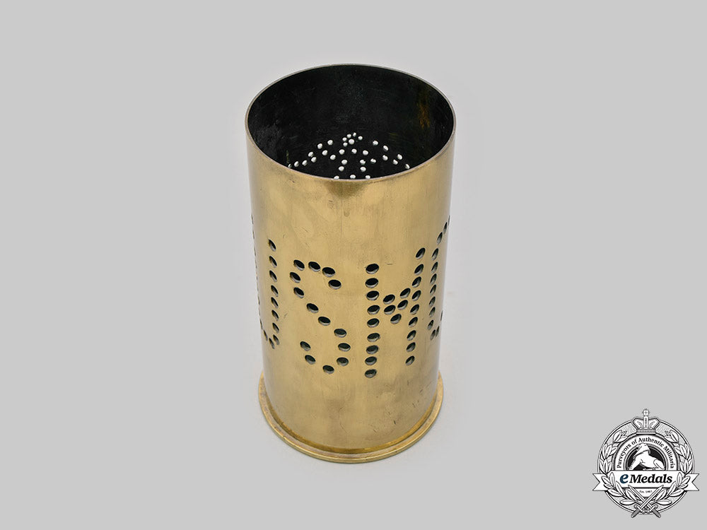 united_states._a_pair_of_usmc_trench_art_brass_shell_cases_c2020_220_mnc8910