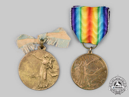 canada,_united_kingdom._two_first_war_commemorative_medals_c2020_239_mnc7521_1