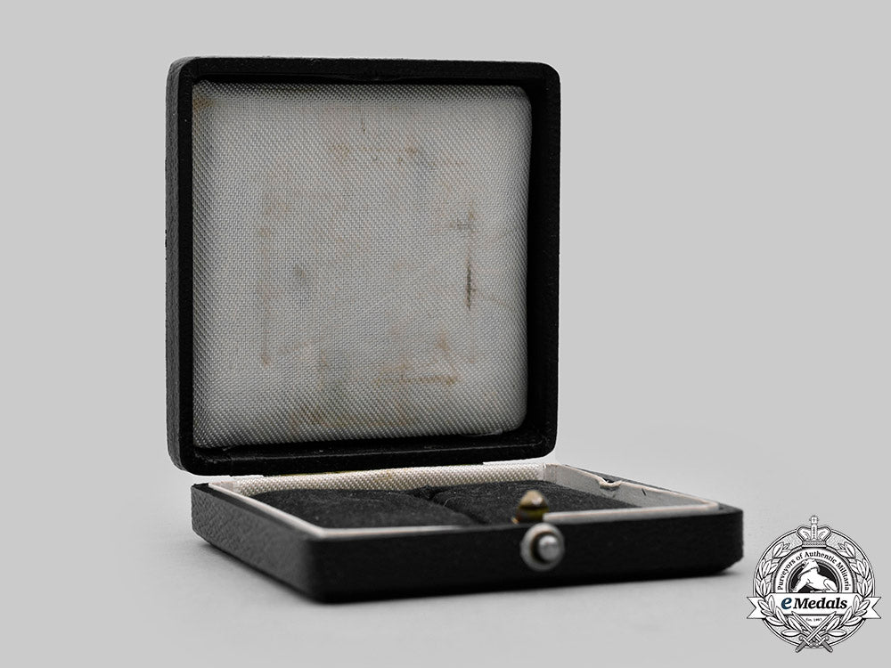 germany,_wehrmacht._a_presentation_case_for_a1939_iron_cross_i_class_c2020_243_mnc4709