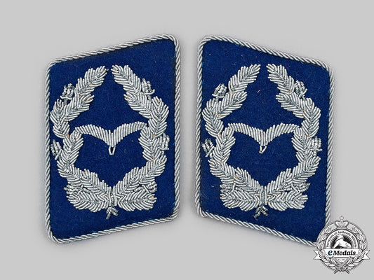 germany,_luftwaffe._a_set_of_medical_major_collar_tabs_c2020_244_mnc4711_1