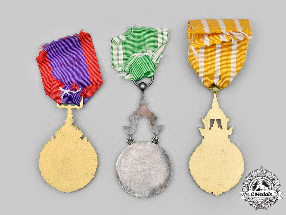 laos,_kingdom._a_lot_of_three_awards_c2020_253_mnc2448_1