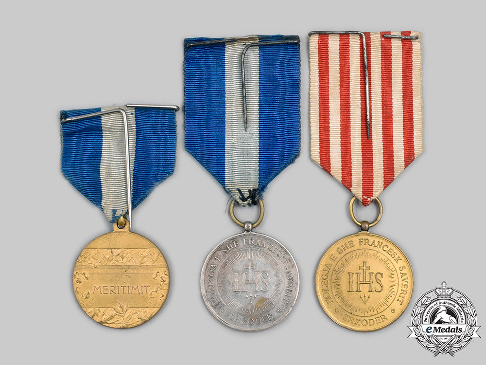 albania,_kingdom._three_shkoder_saverian_college(_kolegia_e_she_francessk_saverit,_shkoder)_merit_medals_c2020_257_mnc3124_1_1