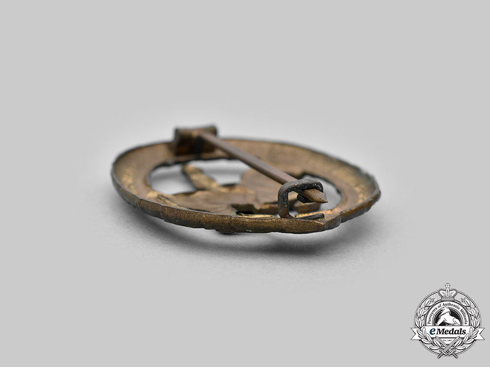 germany,_wehrmacht._a_pair_of_badges_c2020_257_mnc4744_1_1