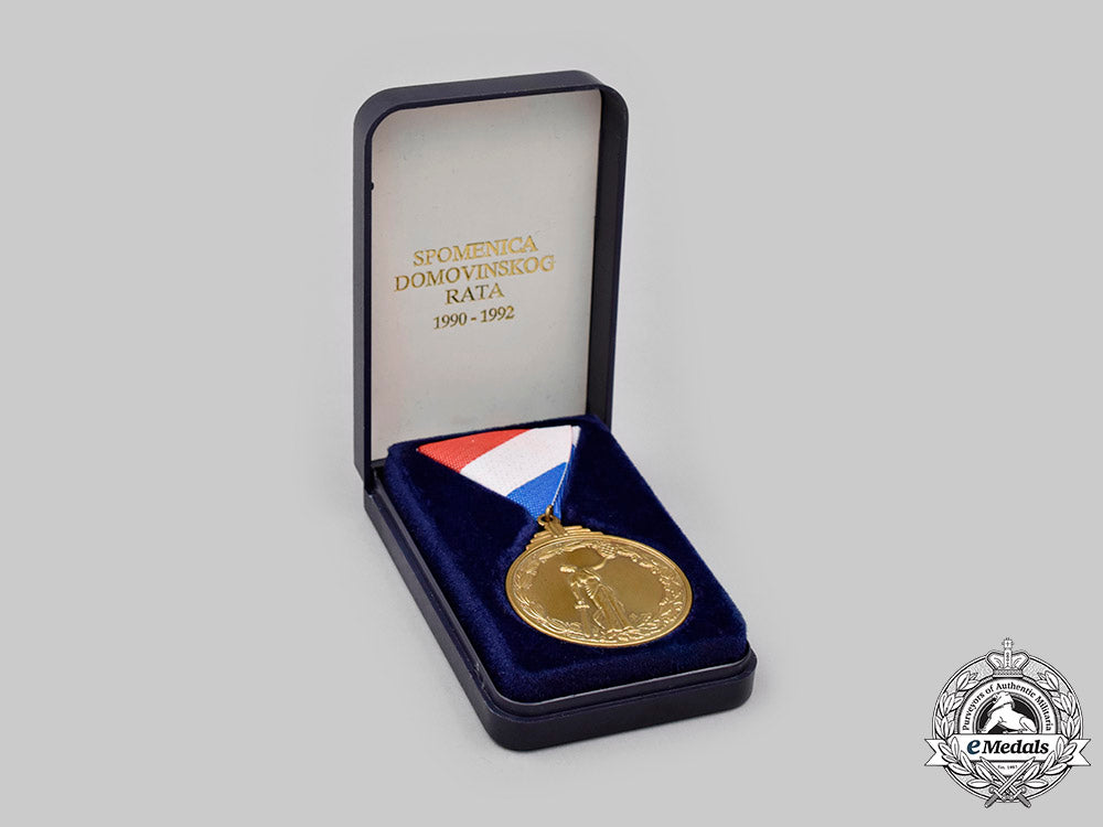 croatia,_republic._a_medal_of_remembrance_for_the_homeland_war,_cased_c2020_268_mnc1110_1