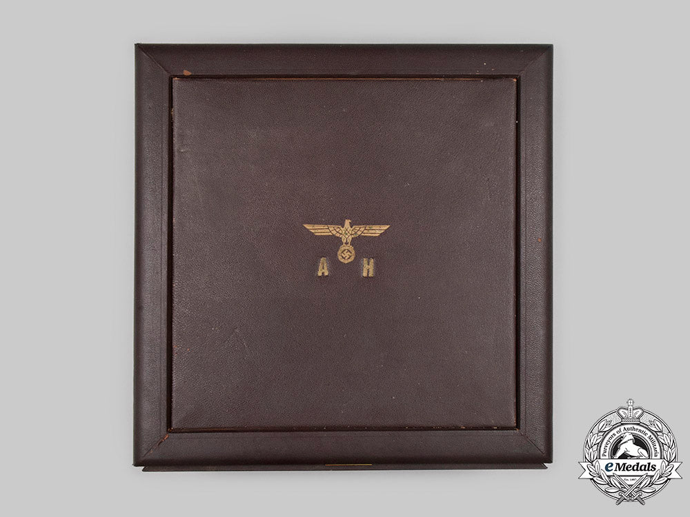 germany,_third_reich._a_rare_cased_collection_of_vinyl_recordings_of_gauleiter_ludwig_ruckdeschel_speeches_c2020_278_mnc1368_1_1