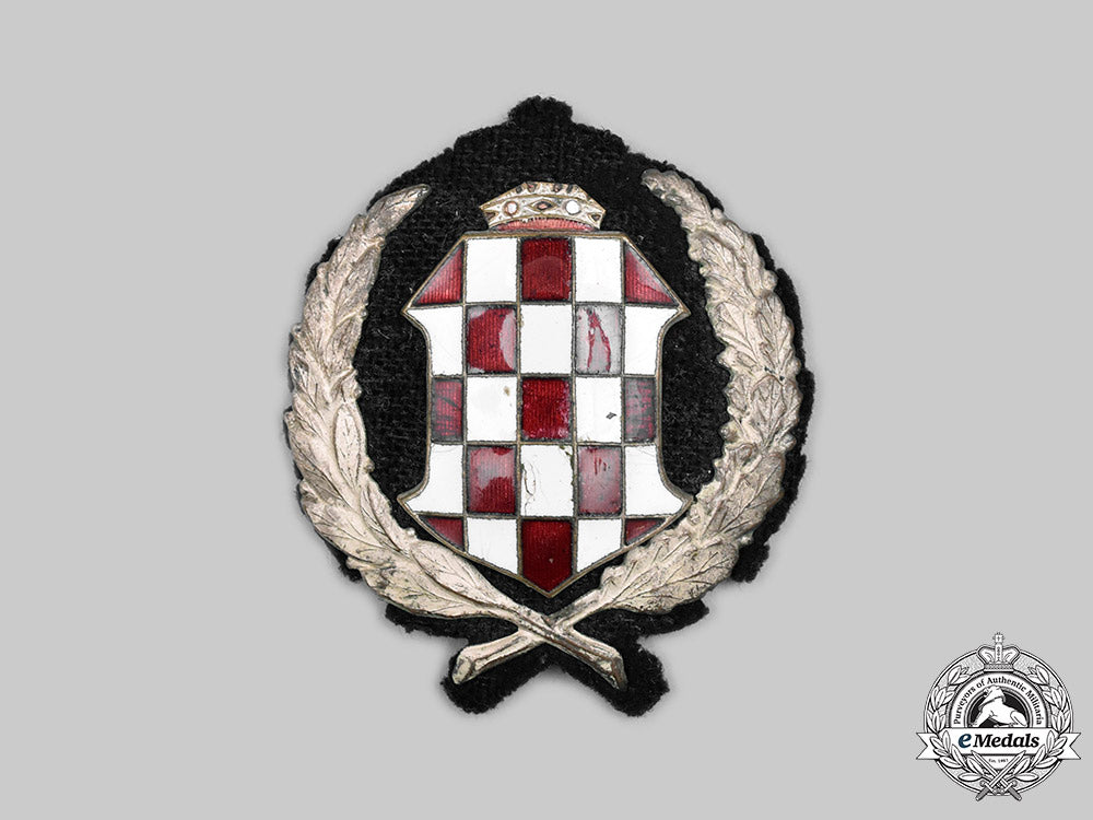 croatia,_independent_state._an_early_army/_police_officer's_cap_badge_c.1941_c2020_284_mnc3176_1