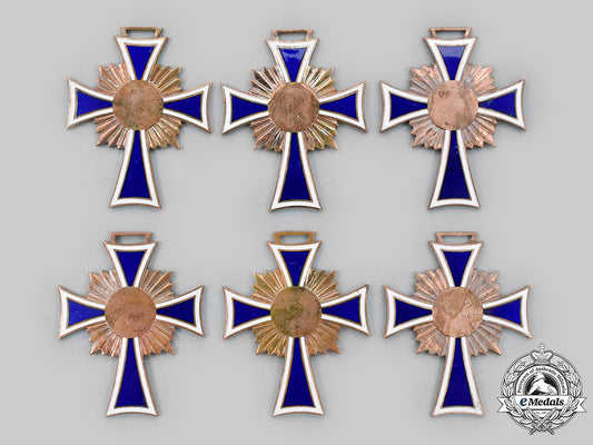 germany,_third_reich._a_lot_of_unfinished_honour_crosses_of_the_german_mother_c2020_288_mnc2302_1