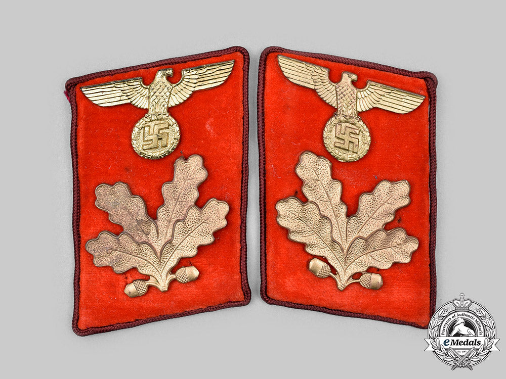 germany,_nsdap._a_set_of_gau-_level_befehlsleiter_collar_tabs_c2020_297_mnc0416_1