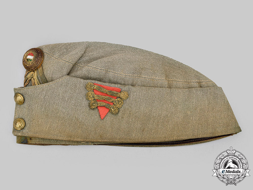 hungary,_kingdom._a_rare_army_artillery_officer’s_overseas_cap,_c.1940_c2020_3056_mnc0964_1