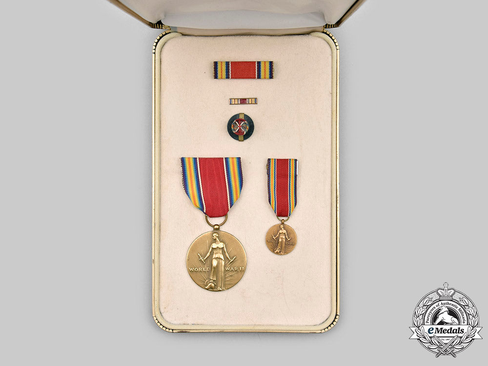 united_states._a_world_war_ii_victory_medal,_cased_c2020_310_mnc2118