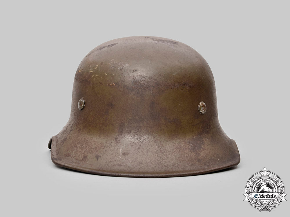 bulgaria,_kingdom._a_royal_army_air_defence_and_chemical_protection_model1938"_luftschutz"_steel_helmet,_c.1942_c2020_3132_mnc1700_1