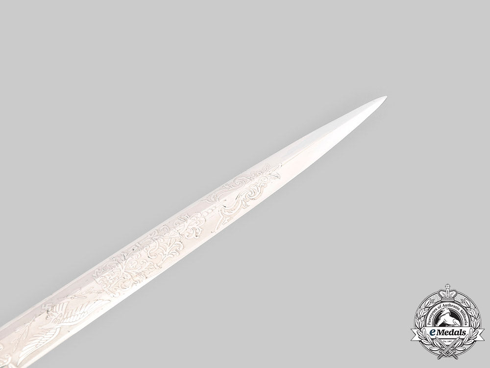 germany,_luftwaffe._a_ii_pattern_officer’s_dagger_with_etched_blade&_hanger,_by_emil_voos_c2020_3153_mnc1501_1