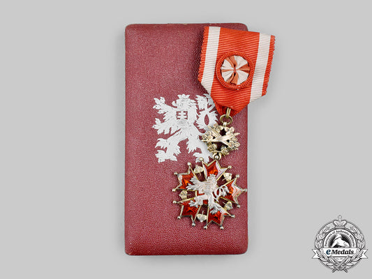 czechoslovakia,_i_republic._an_order_of_the_white_lion,_iv_class_officer,_by_karnet&_kyselý,_c.1935_c2020_318_mnc0875