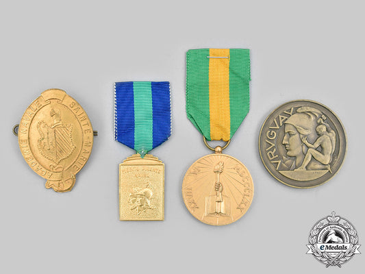 canada,_mexico,_uruguay,_venezuela._a_lot_of_four_badges_and_medals_c2020_3194_mnc1055_1