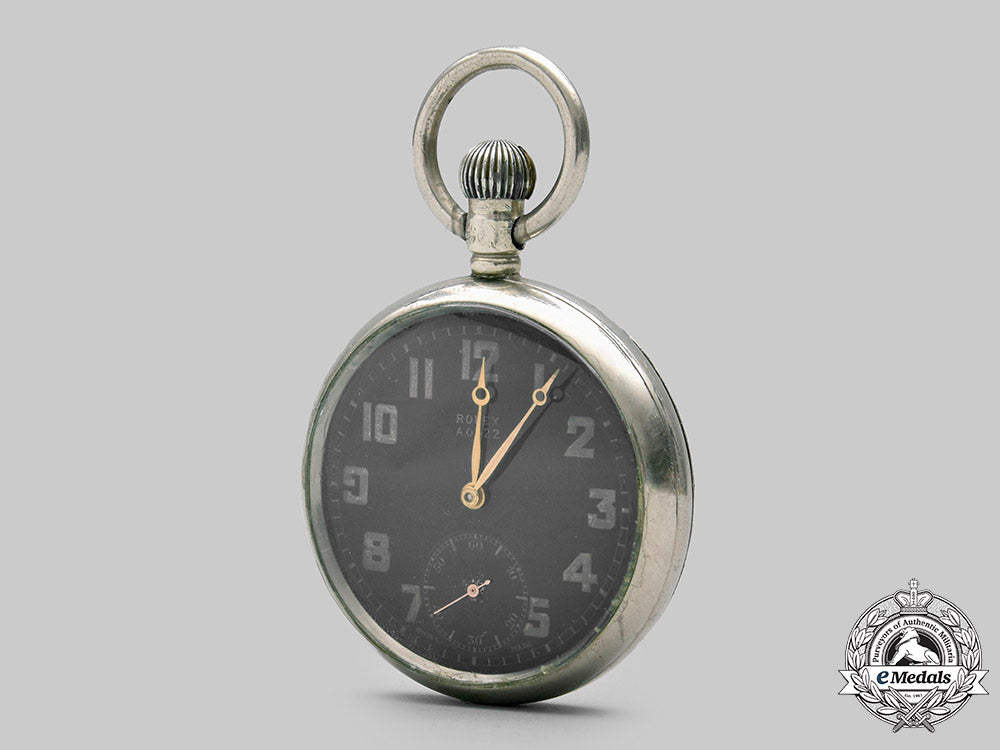 united_kingdom._a_rare_army_issued_rolex_gs_mk_ii_pocket_watch_with_black&_gold_dial_c2020_3217_mnc0564