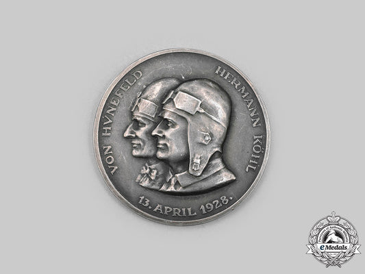 germany,_weimar_republic._a_von_hünefeld&_hermann_köhl_first_transatlantic_flight_medal1928_c2020_373_mnc7419
