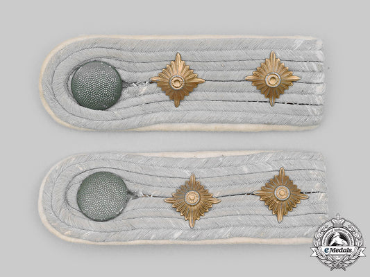 germany,_heer._a_set_of_infantry_hauptmann_shoulder_boards_c2020_374_mnc5961