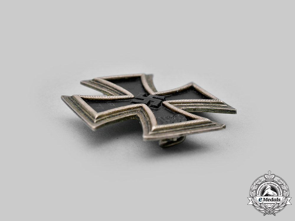 germany,_wehrmacht._a1939_iron_cross_i_class,_by_b.h._mayer_c2020_376_mnc4805