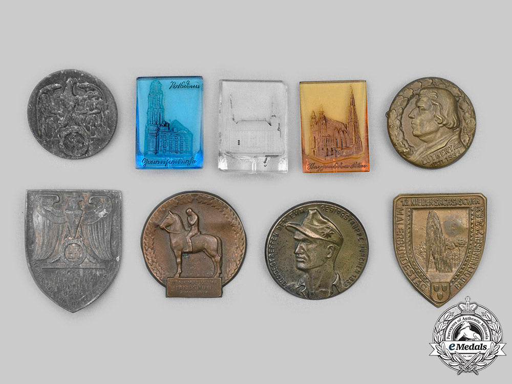 germany._a_lot_of_commemorative_badges_and_decorations_c2020_381_mnc4817_1