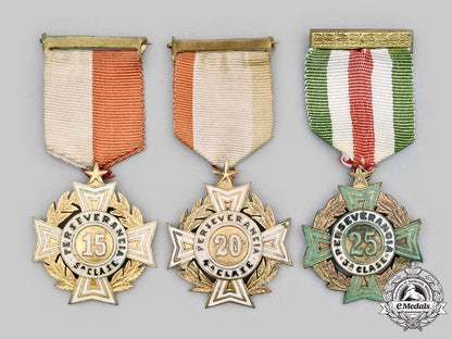 mexico,_united_mexican_states._three_armed_forces_long_service"_perseverance"_crosses,_c.1940_c2020_382_mnc8478_1