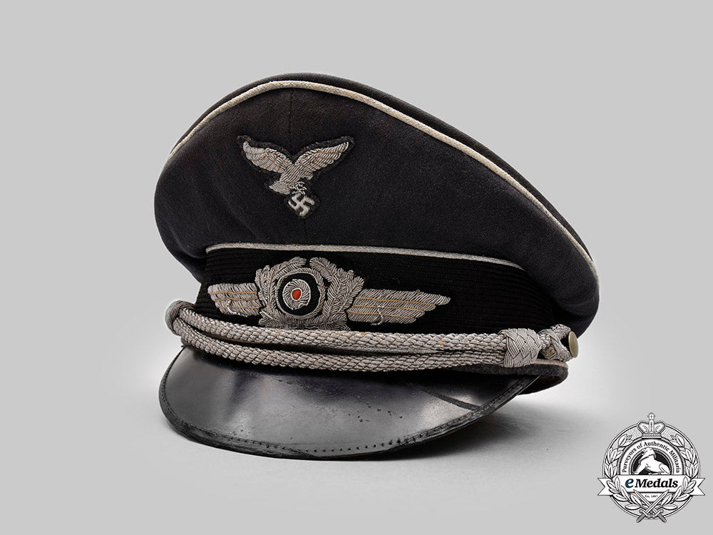 germany,_luftwaffe._an_owner-_attributed_officer’s_visor_cap_c2020_382_mnc9461_1
