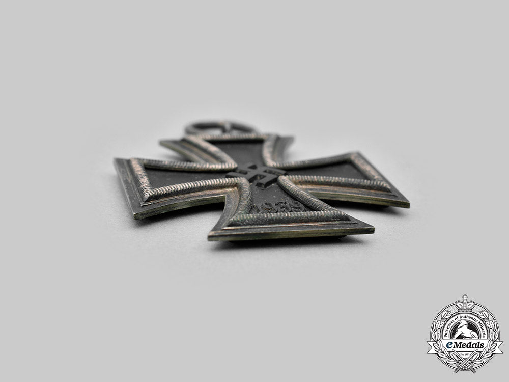 germany,_wehrmacht._a1939_iron_cross_ii_class_c2020_389_mnc1922