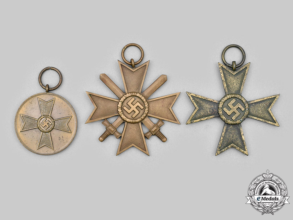 germany,_wehrmacht._a_lot_of_war_merit_decorations_c2020_392_mnc1928
