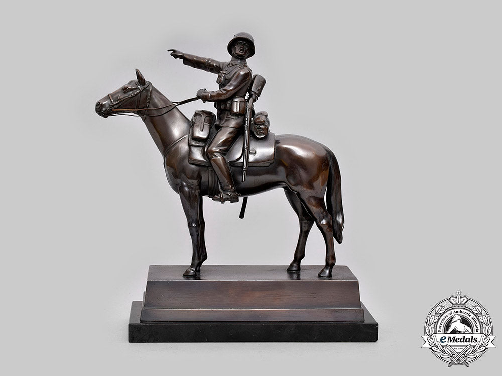 germany,_wehrmacht._a_heer_cavalry_bronze_statue_c2020_402_mnc8129