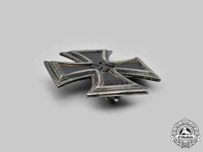 germany,_wehrmacht._a1939_iron_cross_i_class,_by_klein&_quenzer_c2020_419_mnc4926_1