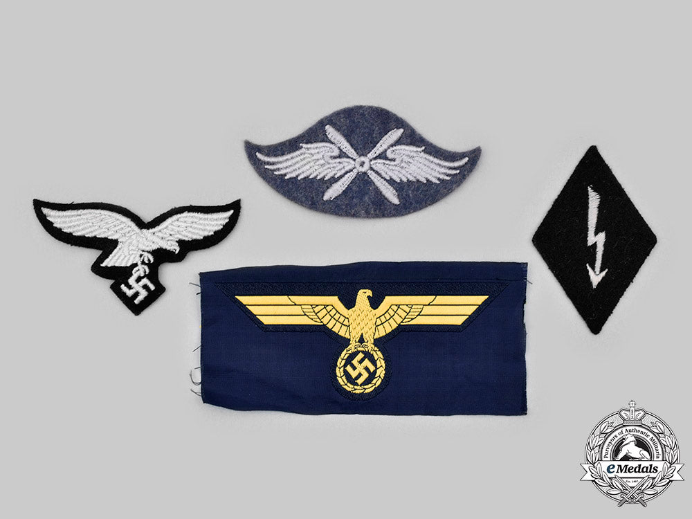 germany,_wehrmacht._a_lot_of_uniform_insignia_c2020_422_mnc4932_1