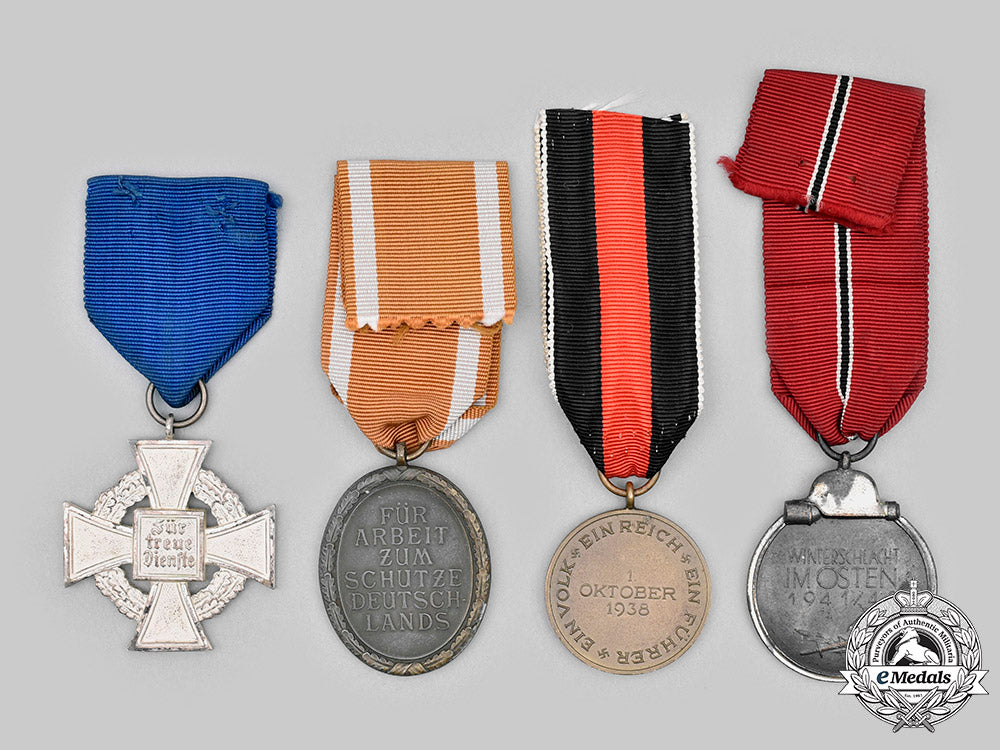 germany,_wehrmacht._a_lot_of_medals_c2020_427_mnc6197
