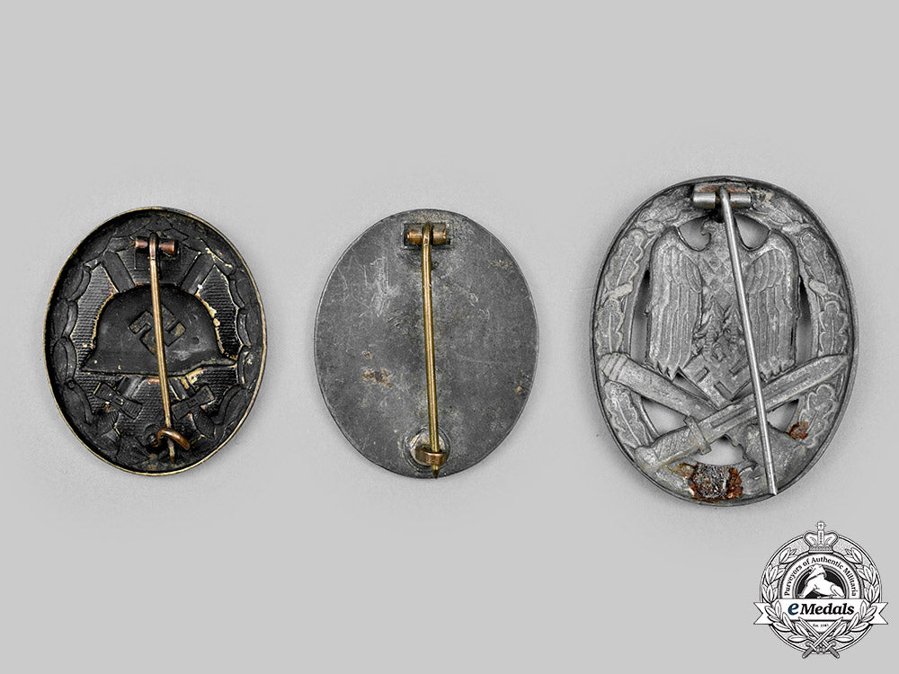 germany,_wehrmacht._a_lot_of_service_badges_c2020_431_mnc1611_1
