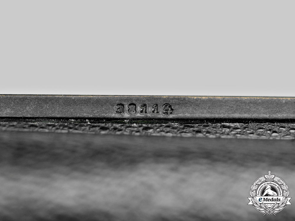 united_kingdom._an_early_twentieth_century_field_binoculars_by_carl_zeiss_of_jena,_named_to_dr._arnold_caddy_frcs_of_calcutta_c2020_434_mnc2220_1_1