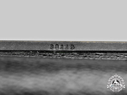 united_kingdom._an_early_twentieth_century_field_binoculars_by_carl_zeiss_of_jena,_named_to_dr._arnold_caddy_frcs_of_calcutta_c2020_434_mnc2220_1_1